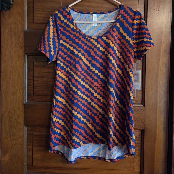 LuLaRoe Tops - LuLaRoe Classic T
